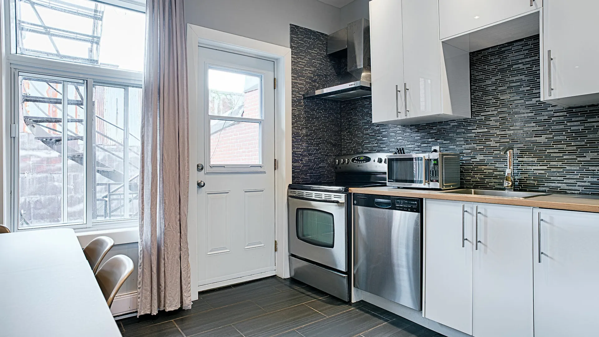 Chic 6Br In Plateau By Sonder Apartment Montreal Canada